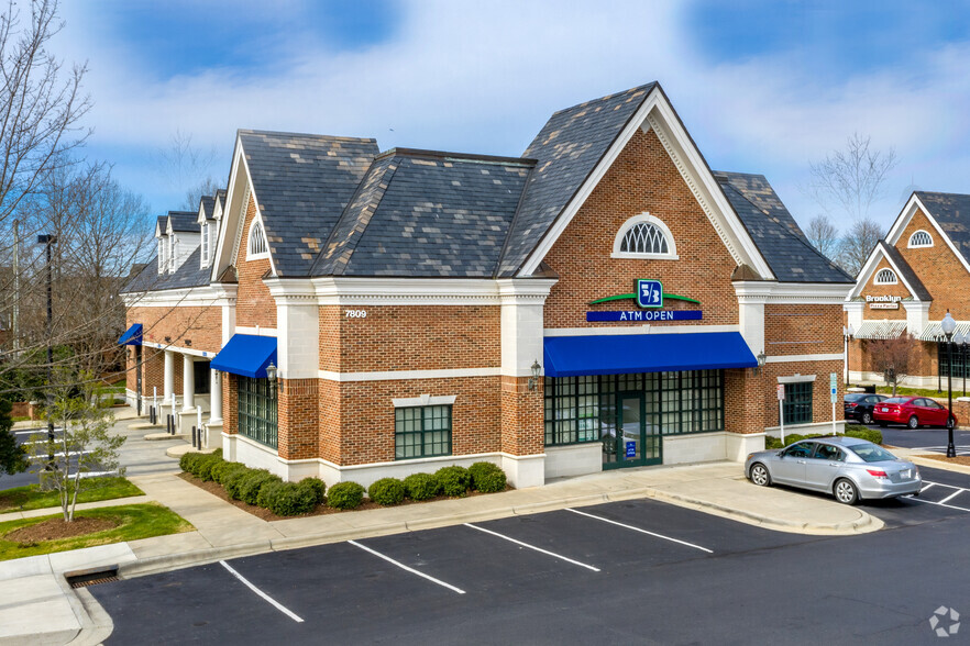 Primary Photo Of 7809 Colony Rd, Charlotte Bank For Lease