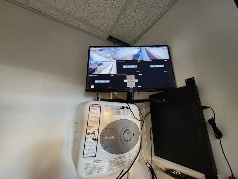 More Photos Of 726 E Monroe Ave, Buckeye Light Distribution For Lease