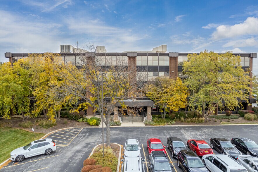 More Photos Of 1200 Roosevelt Rd, Glen Ellyn Office For Lease