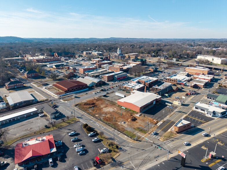 More Photos Of 21 Leake st, Cartersville General Retail For Lease