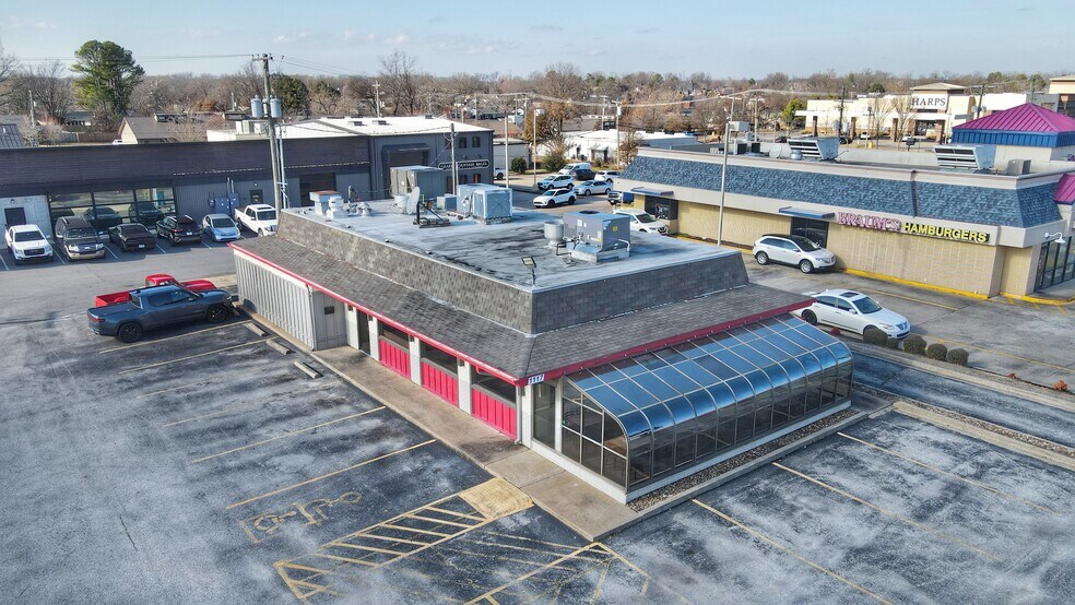 Primary Photo Of 1117 N Walton Blvd, Bentonville Restaurant For Lease