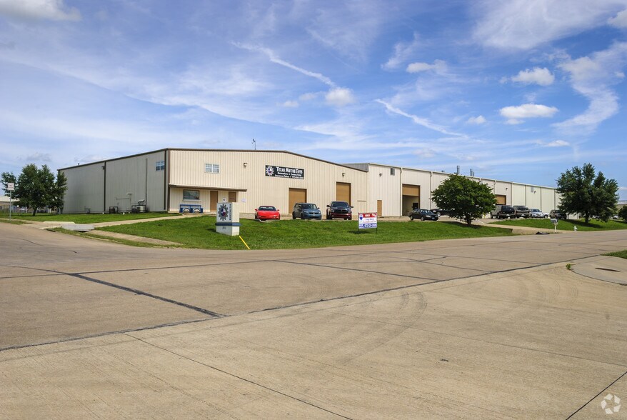 More Photos Of 201 Metro Dr, Terrell Warehouse For Sale