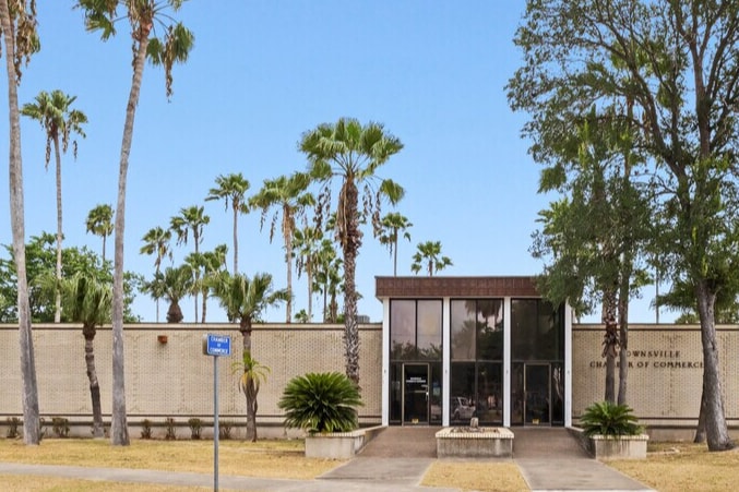 More Photos Of 1600 University Blvd, Brownsville Office For Sale