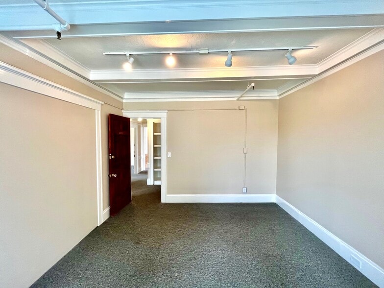 More Photos Of 100-112 Gough St, San Francisco Office Residential For Lease