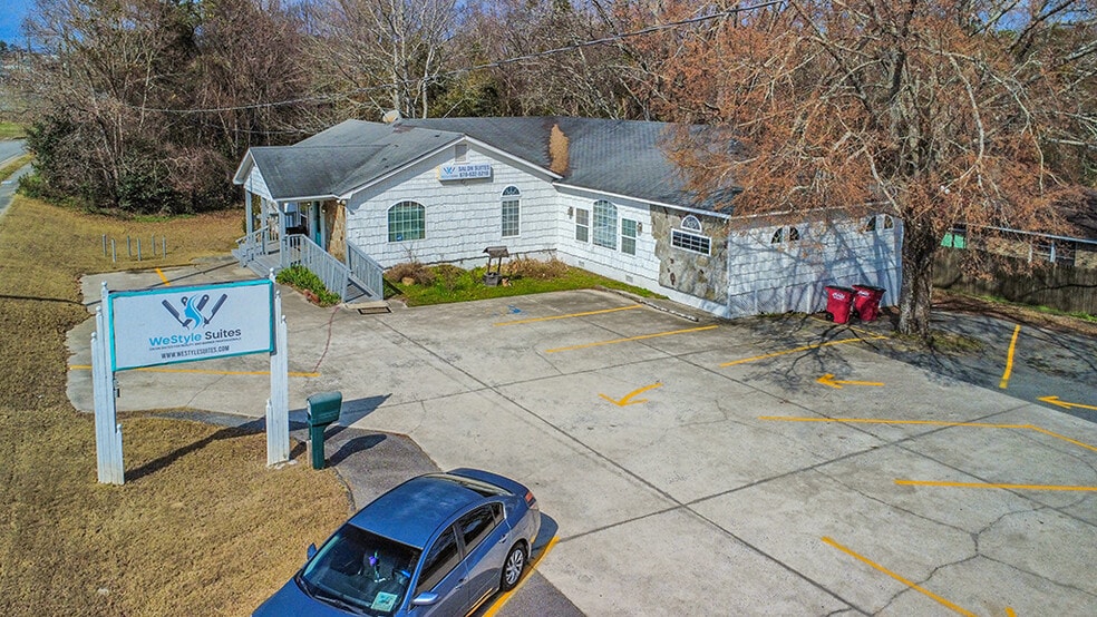 More Photos Of 4849 Mercer University Dr, Macon-Bibb Storefront For Sale