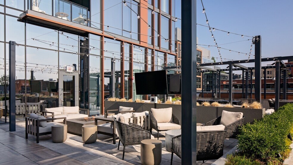 More Photos Of 161 N May St, Chicago Apartments For Lease