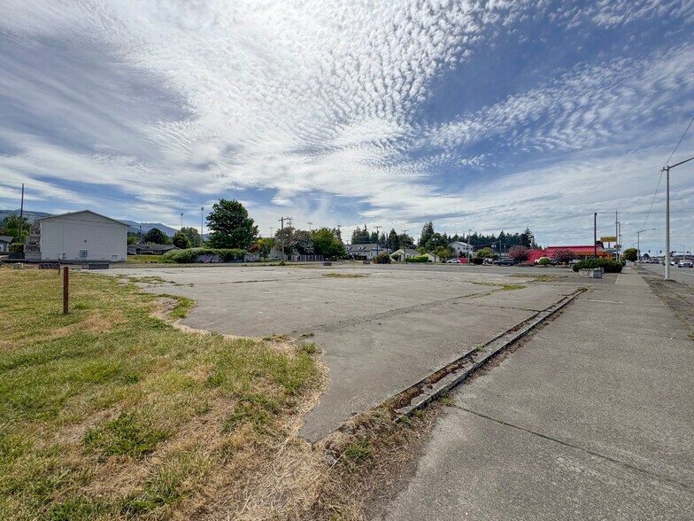 More Photos Of 1016 E 1st St, Port Angeles Land For Sale