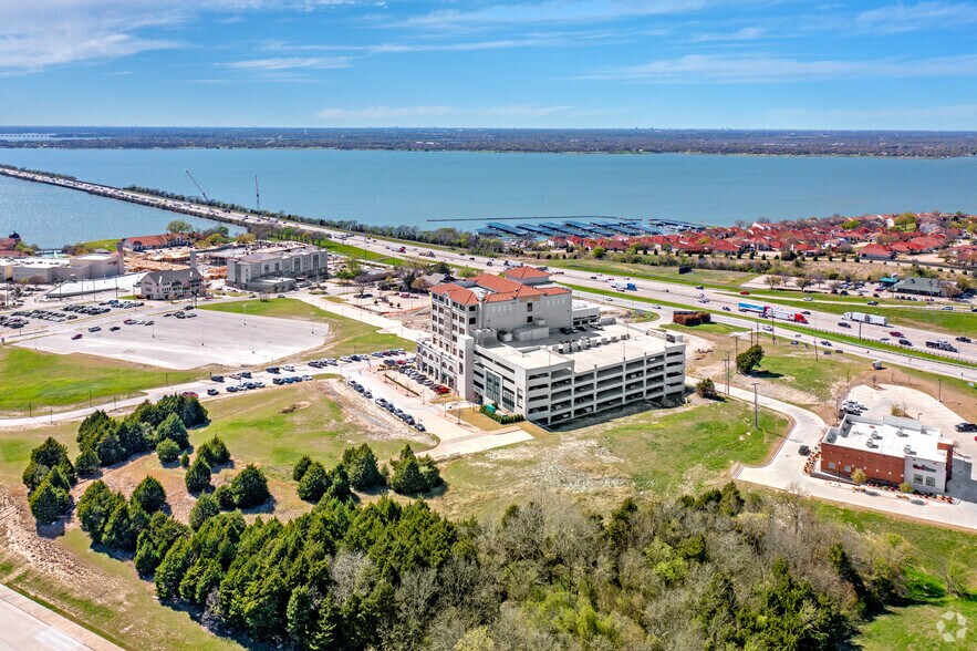 More Photos Of 2701 Sunset Ridge Dr, Rockwall Office For Lease