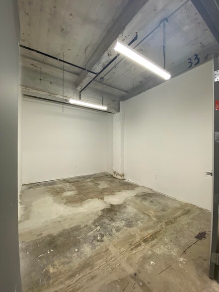 More Photos Of 901 E 31st St, Los Angeles Manufacturing For Lease