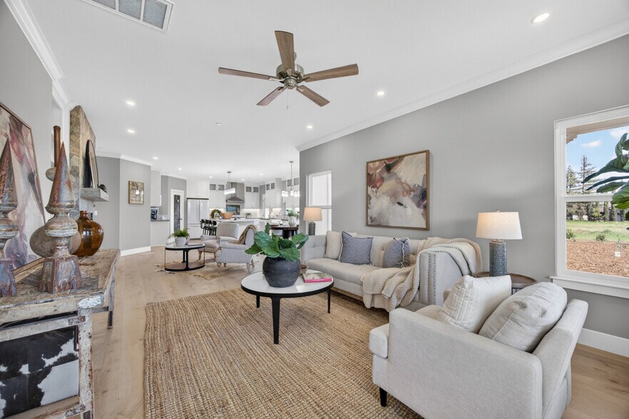 More Photos Of 25265 Carlsbad Ave, Davis Apartments For Sale