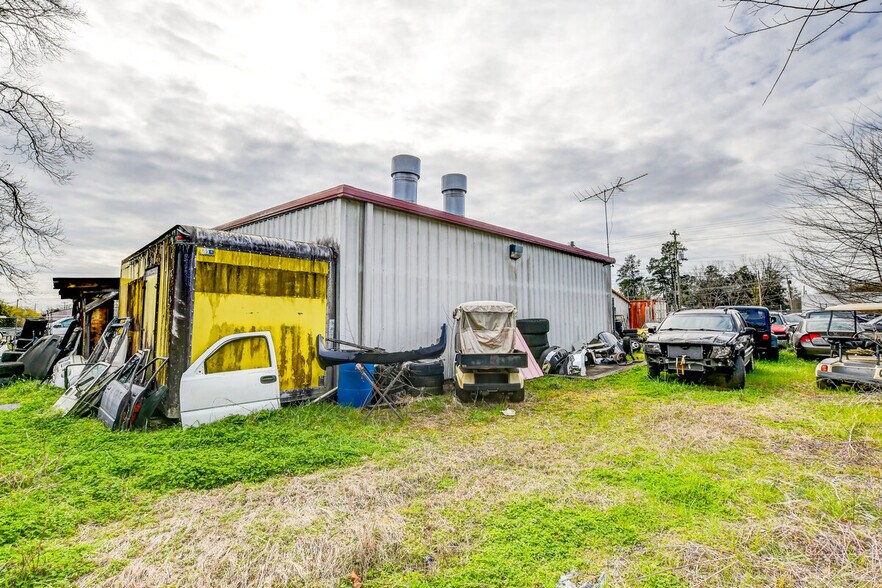 More Photos Of 1407 Charleston Hwy, Orangeburg Storefront Retail Office For Sale