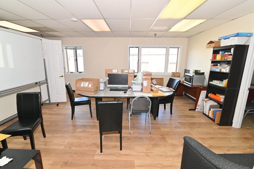 More Photos Of 6 Industrial Park, Waldorf Medical For Lease