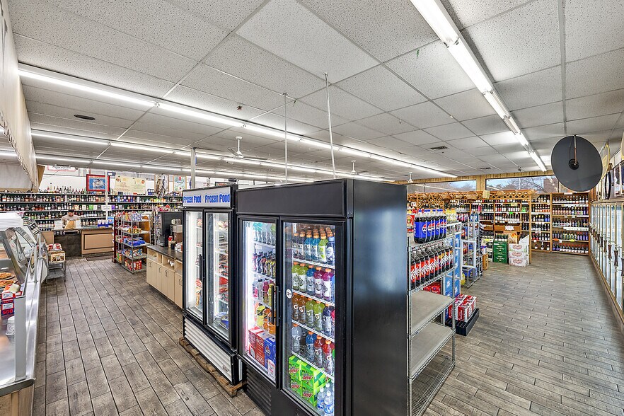 More Photos Of 5625-5655 18 Mile Rd, Sterling Heights Storefront For Sale