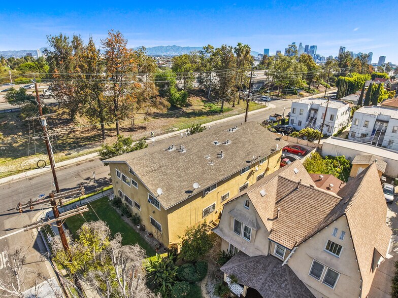 More Photos Of 1680 W 22nd St, Los Angeles Apartments For Sale