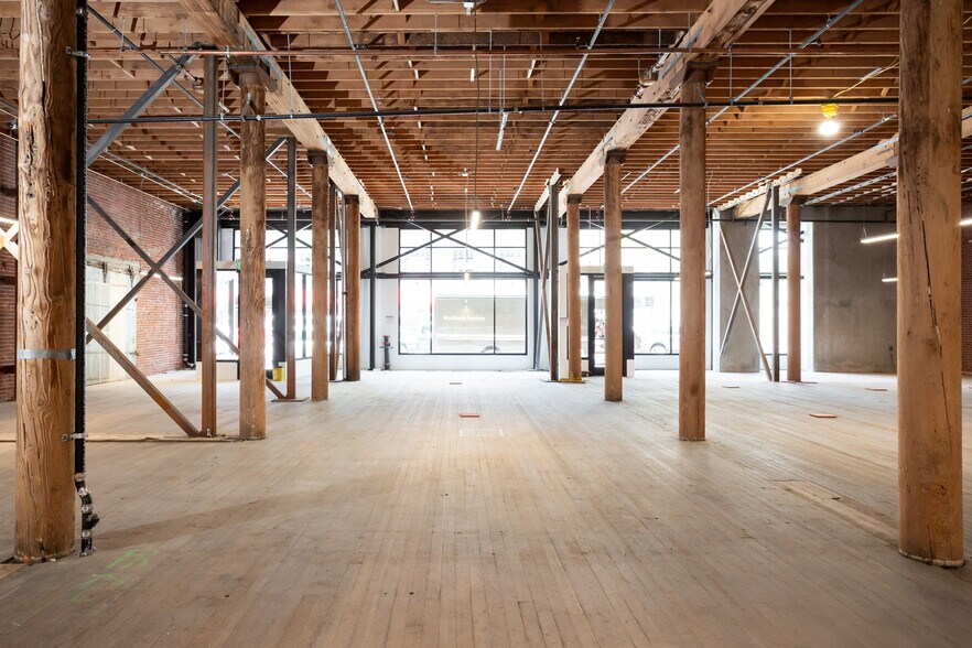 More Photos Of 700 S Main St, Los Angeles Office For Lease