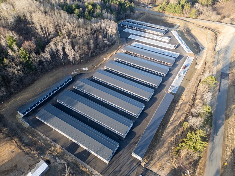 More Photos Of 4155 Old Town Hall Rd, Eau Claire Self Storage For Sale