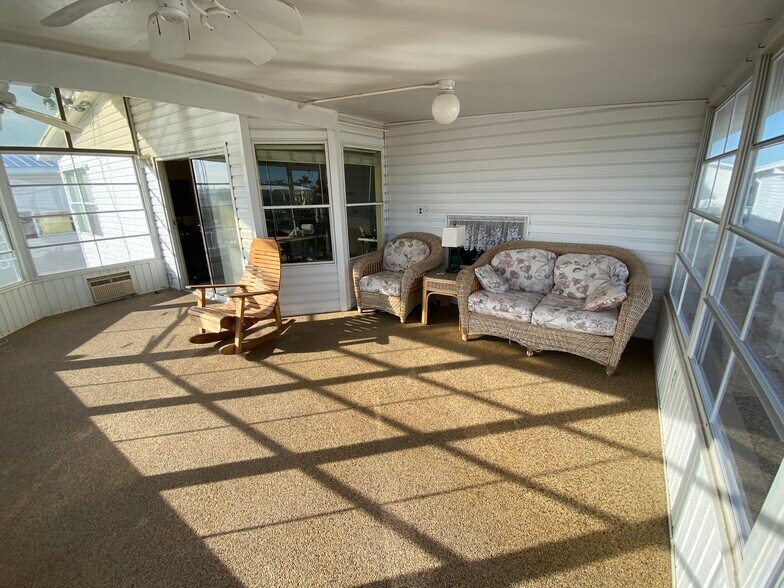 More Photos Of 3096 Skipper Ln, Saint James City Marina For Sale