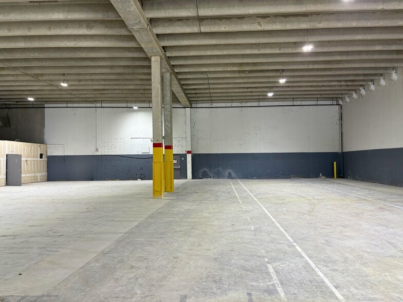 More Photos Of 3030 Horseshoe Ln, Charlotte Warehouse For Lease