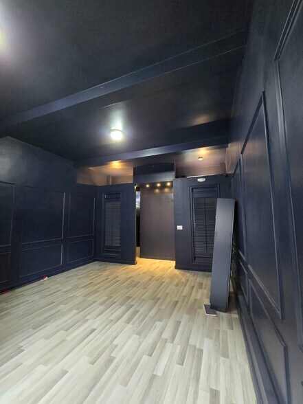 More Photos Of 36 Garth Rd, Scarsdale Storefront Retail Residential For Lease