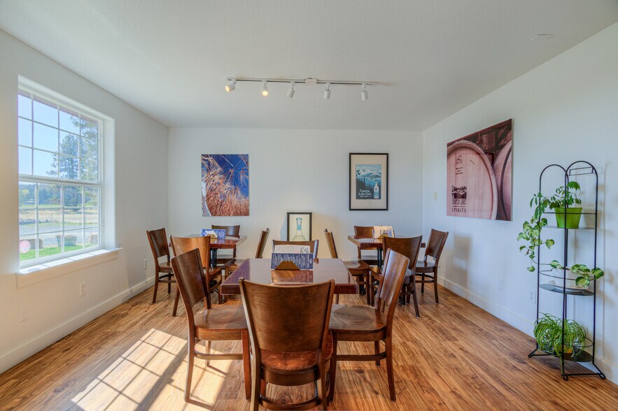 More Photos Of , Bend Unknown For Sale