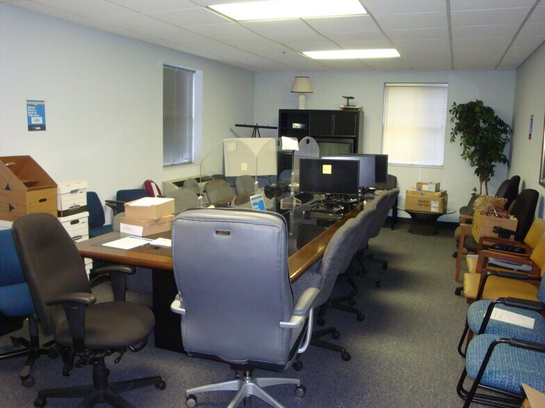 More Photos Of 555 Pleasant St, Attleboro Coworking Space