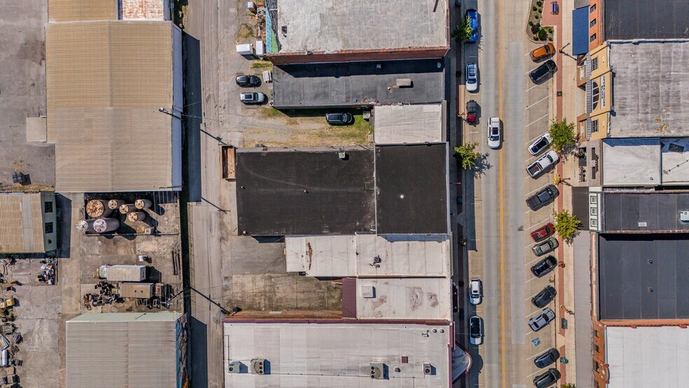 More Photos Of 227 Cedar Ave, South Pittsburg Freestanding For Sale