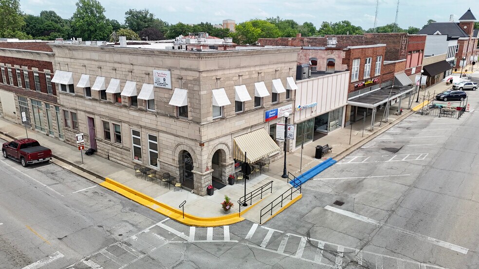 Primary Photo Of 600 Broadway St, Lincoln General Retail For Sale