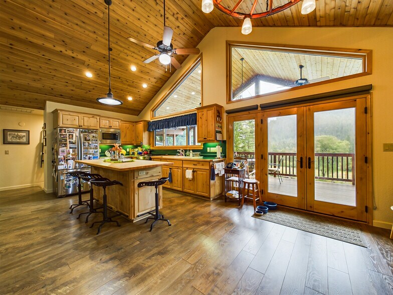 More Photos Of 10 Estabrook, Trinity Center Land For Sale