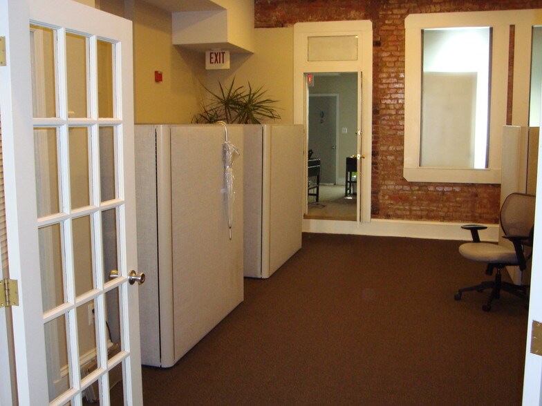 More Photos Of 3128 M St NW, Washington Storefront Retail Office For Lease