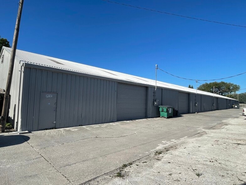 Primary Photo Of 500 Seminole Blvd, Largo Warehouse For Lease