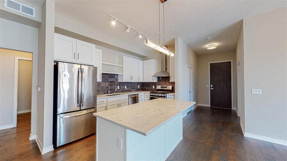 More Photos Of 10 2nd St SE, Minneapolis Apartments For Lease