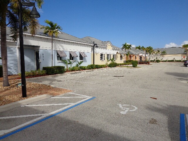 More Photos Of 635 SE 10th St, Deerfield Beach Office For Lease