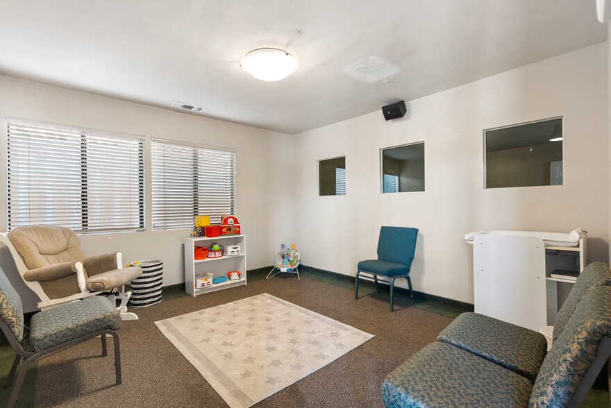 More Photos Of 25222 Wiley Canyon Rd, Santa Clarita Specialty For Sale