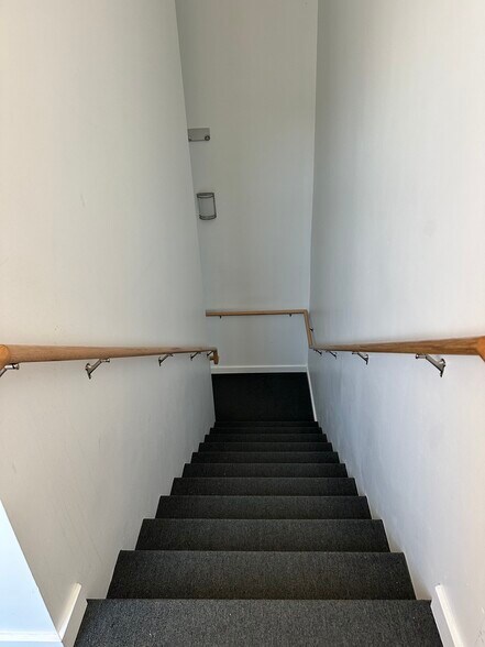 More Photos Of 337 E Simpson St, Lafayette Storefront Retail Office For Lease