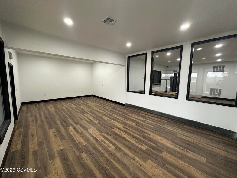 More Photos Of 533 Liberty Valley Rd, Danville Restaurant For Sale