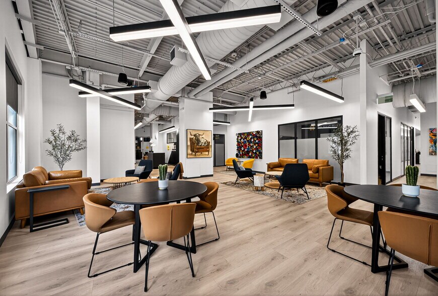 More Photos Of 500 Navarro St, San Antonio Office For Lease