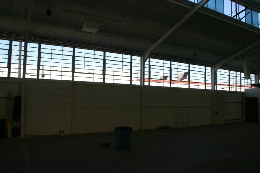 More Photos Of 2910 Humboldt St, Los Angeles Warehouse For Lease