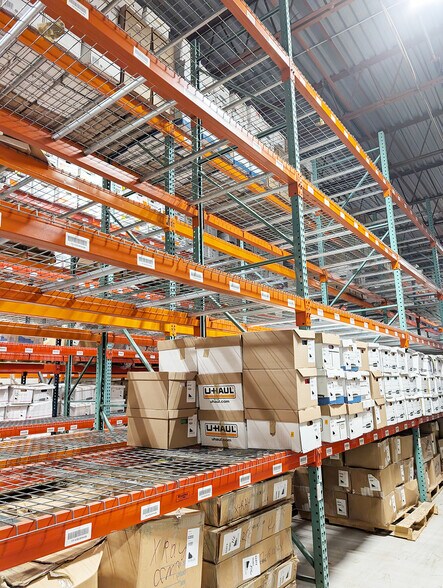 More Photos Of 8 State St, Nashua Warehouse For Lease