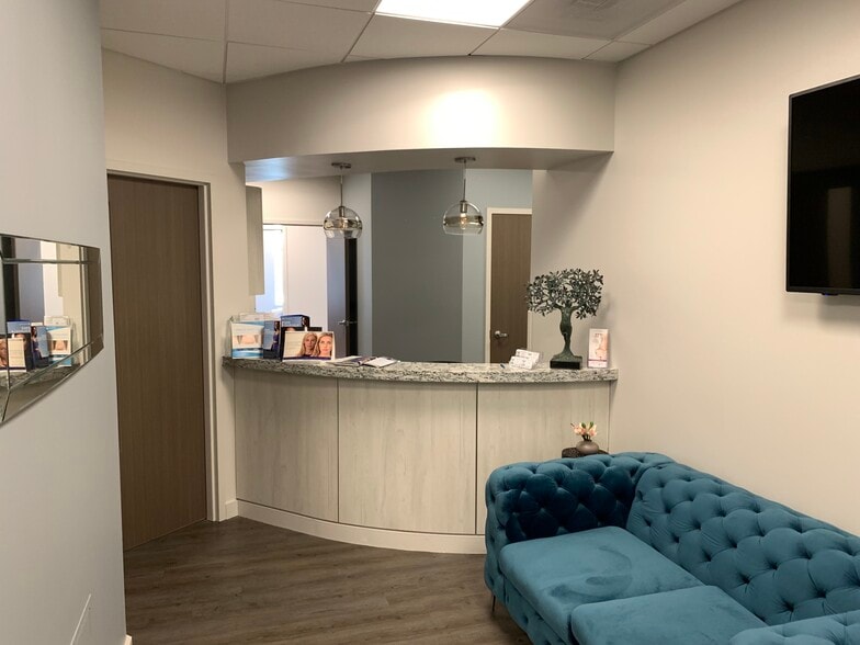 More Photos Of 24430 Stone Springs Blvd, Dulles Town Center Medical For Lease