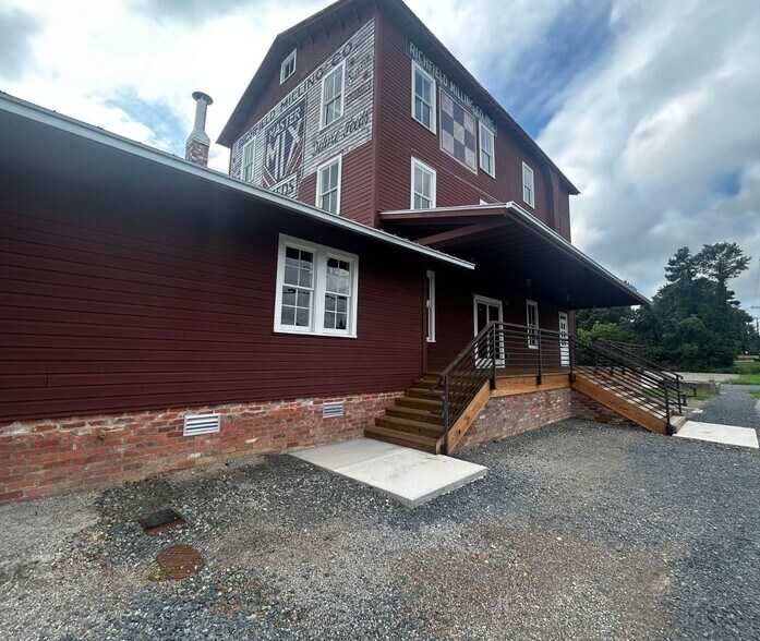 More Photos Of 303 Main St, Richfield Office Residential For Lease