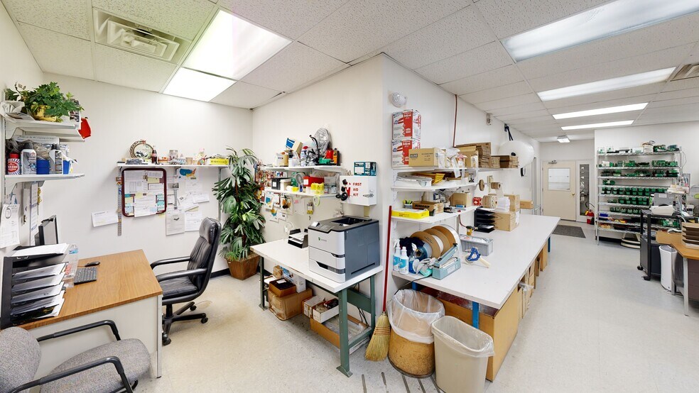 More Photos Of 185 Ainsley Dr, Syracuse Manufacturing For Lease