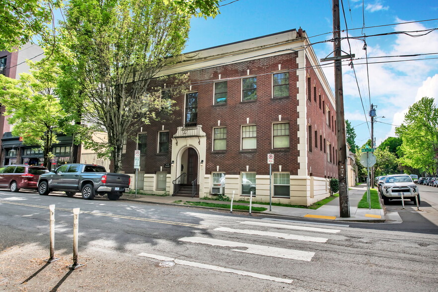 More Photos Of 1323 NW 23rd Ave, Portland Apartments For Sale