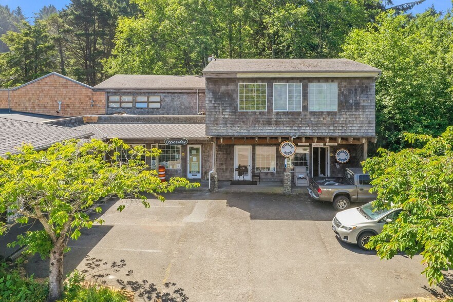 More Photos Of 171 Sunset Blvd, Cannon Beach Storefront Retail Residential For Sale