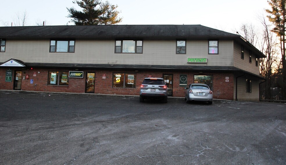 More Photos Of 4 Lowell Rd, North Reading Storefront Retail Office For Lease