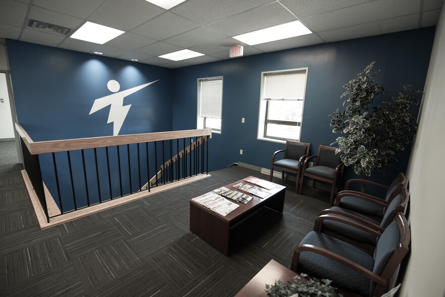 More Photos Of 599 North Ave, Wakefield Office For Lease