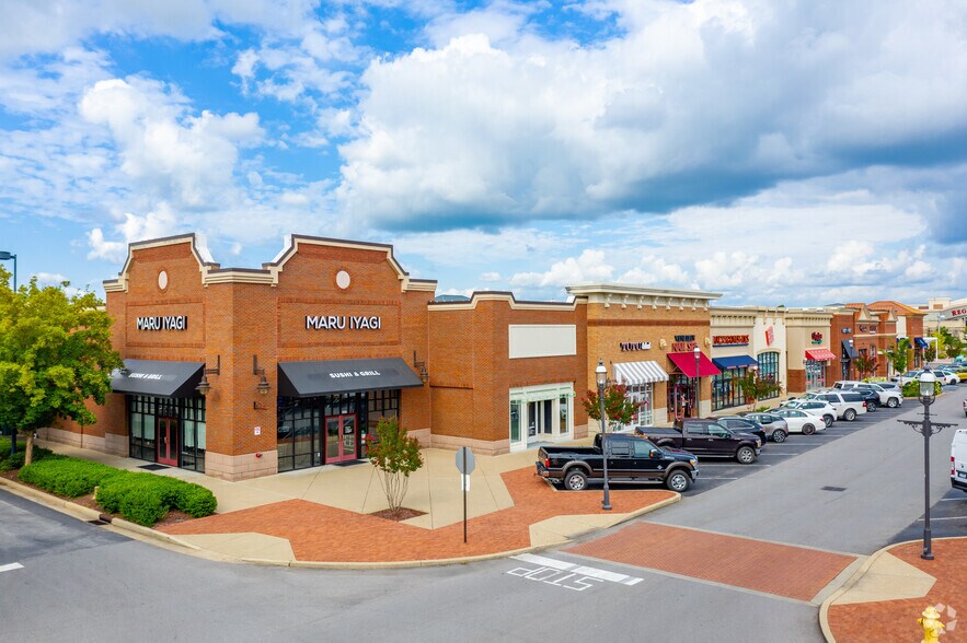 More Photos Of 300 Indian Lake Blvd, Hendersonville Unknown For Lease