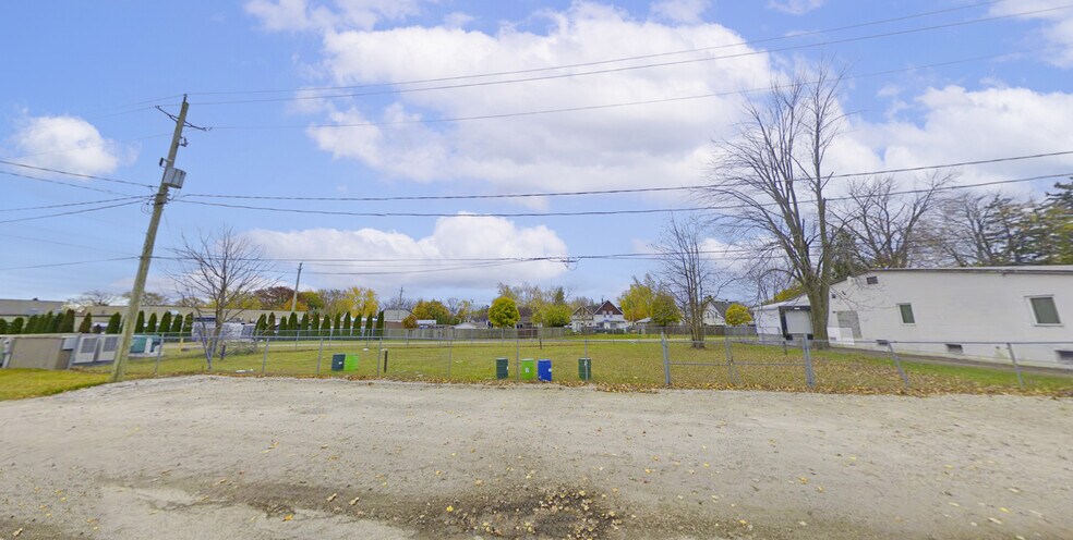 More Photos Of 60 Hazelton St, Leamington Land For Sale