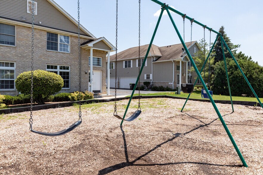 More Photos Of 230 McMillan Ct, Cortland Apartments For Sale