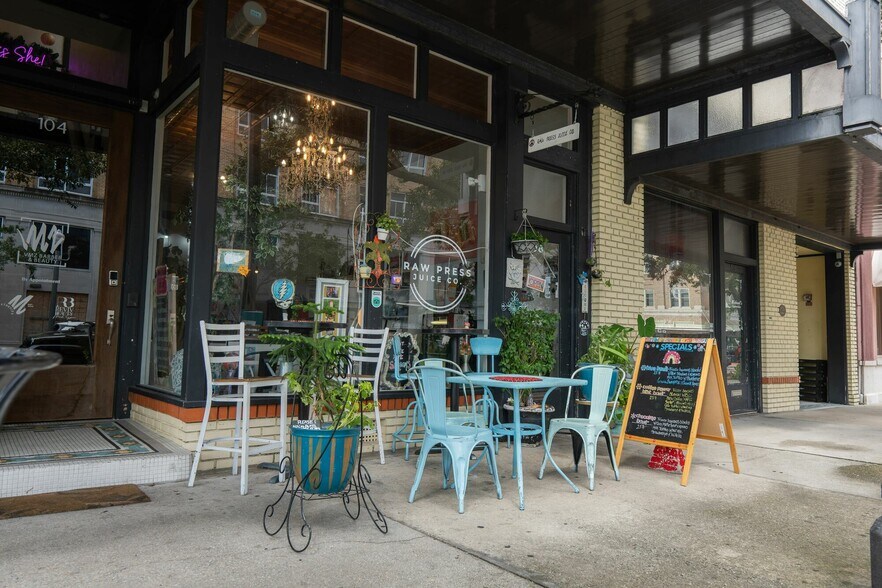 More Photos Of 104-110 S Park Ave, Sanford Storefront Retail Office For Sale