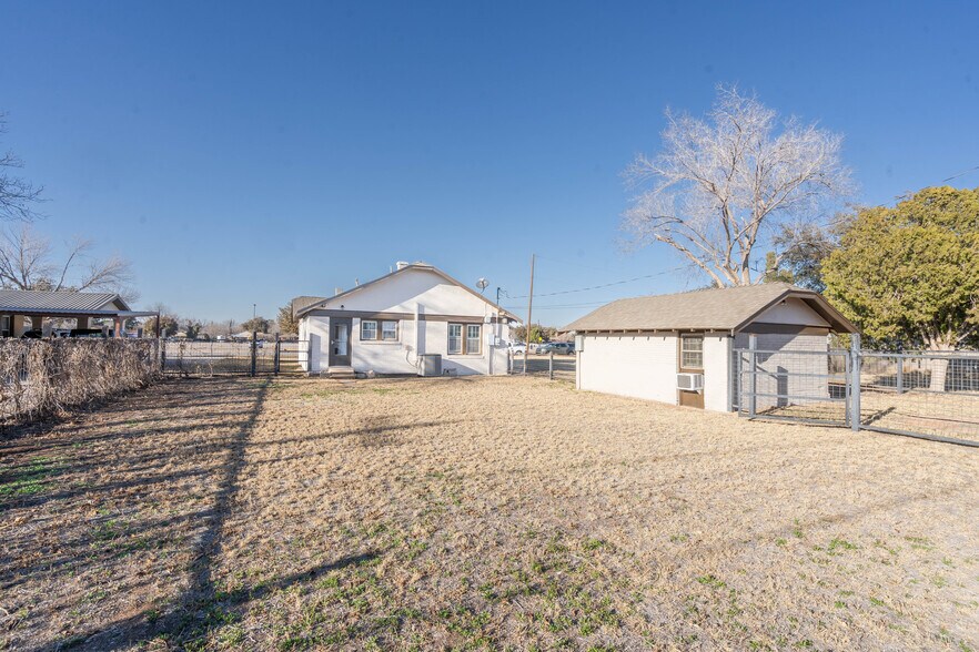 More Photos Of 1107 W Illinois Ave, Midland Office For Lease